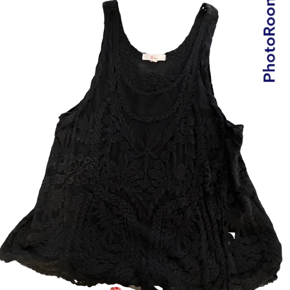 Black Lace Top. Size XL
